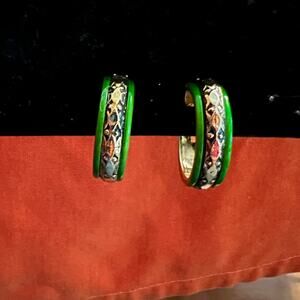 Vintage clip on hoop earrings chartreuse green enamel gold cut pattern 70s 80s